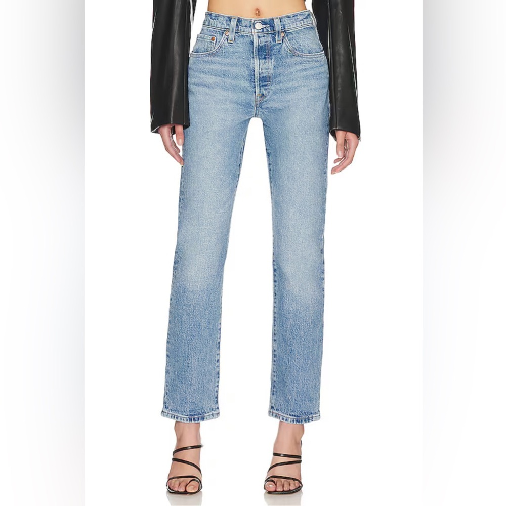 Levi’s - straight leg jeans